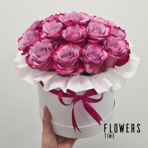 Rožinių rožių dėžutė Gėlės moterims