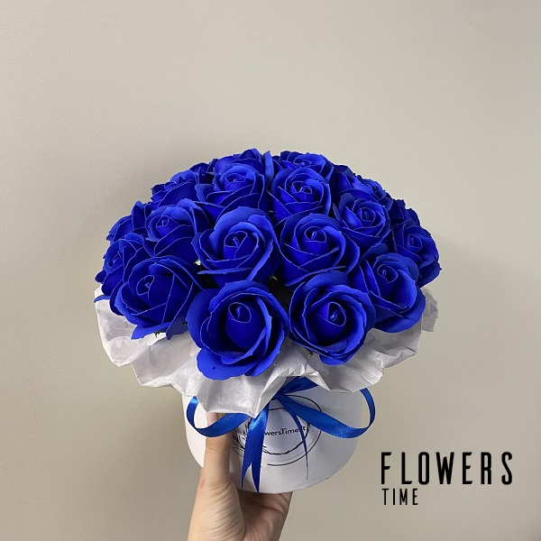 Muilo gėlių dėžutė ,,Mėlynos mažos rožės"